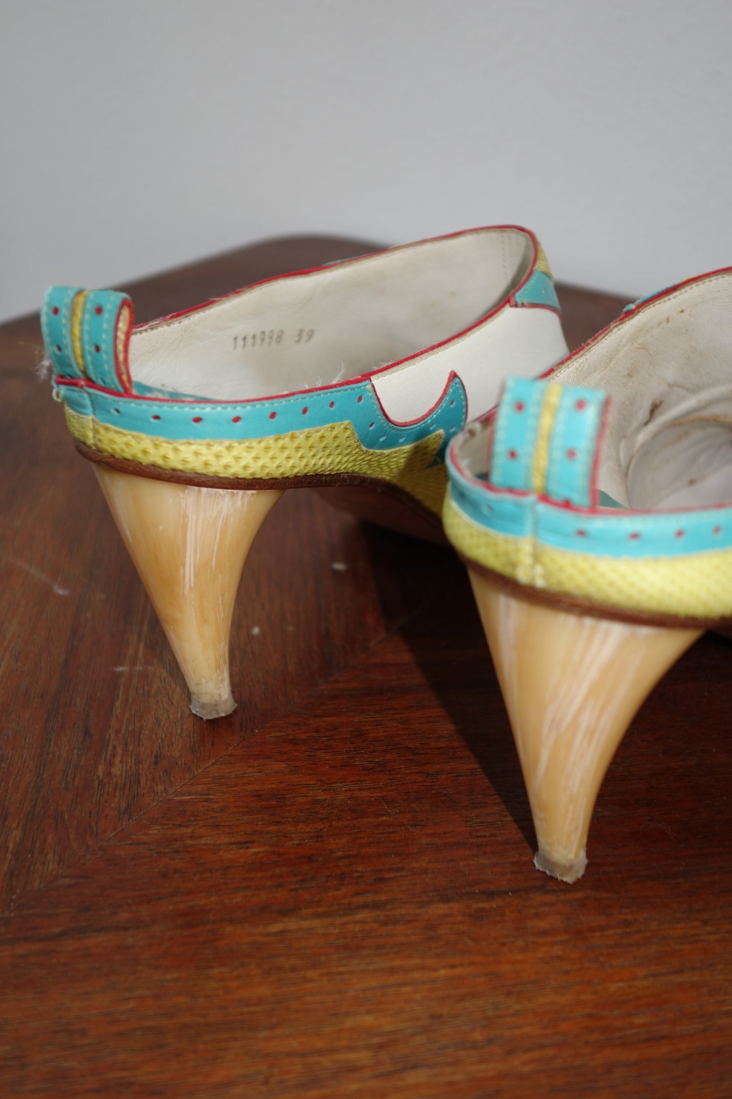 Alexander McQueen ss 2003 heels