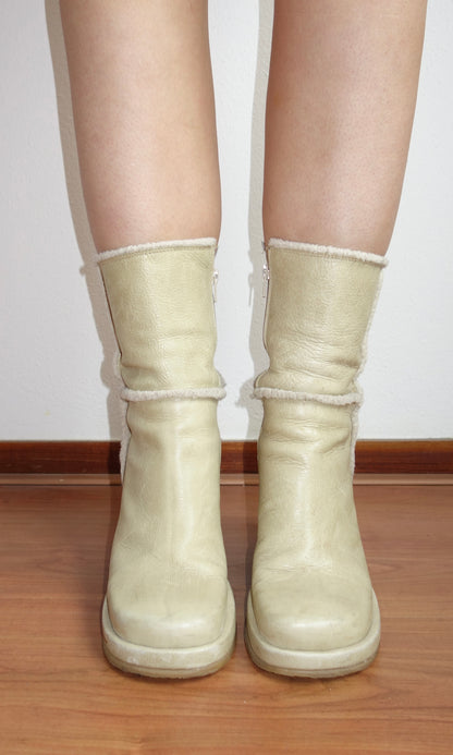 Destroy boots
